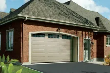 maison avec porte de garage