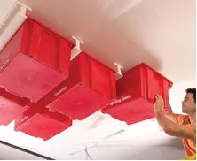 Rangement au plafond