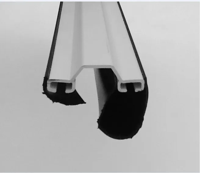 Coupe-froid, bas, mono-pièce, PVC, réparation